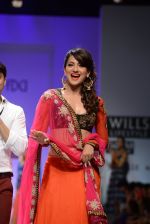 Gauhar Khan walks the ramp for Joy Mitra Show at Wills Lifestyle India Fashion Week 2013 Day 3 in Mumbai on 15th March 2013 (151).JPG